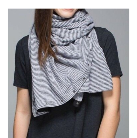 Vinyasa Scarf - Picture 2 of 3